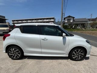2022 Suzuki Swift V, белый, 910000 рублей, вид 4