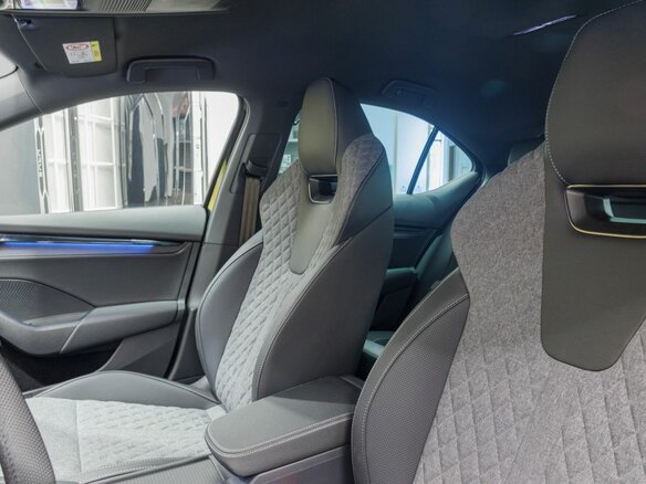 2025 Skoda Octavia IV (A8) Рестайлинг, чёрный - вид 19