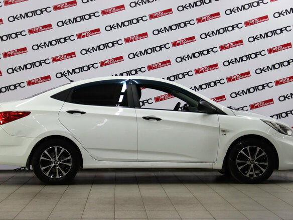2013 Hyundai Solaris I, белый - вид 2