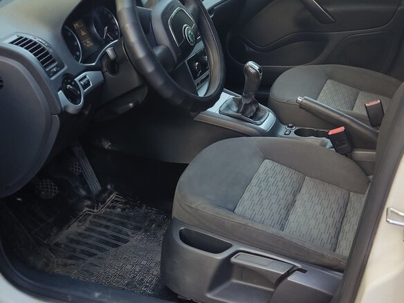 2012 Skoda Octavia II (A5) Рестайлинг, белый, 599999 рублей - вид 4
