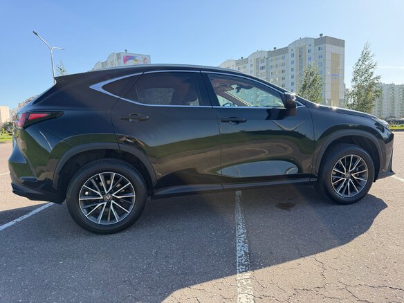 2021 Lexus NX 350 II, чёрный, 4000000 рублей - вид 5