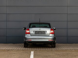 2012 Skoda Octavia II (A5) Рестайлинг, серый, 995000 рублей, вид 5