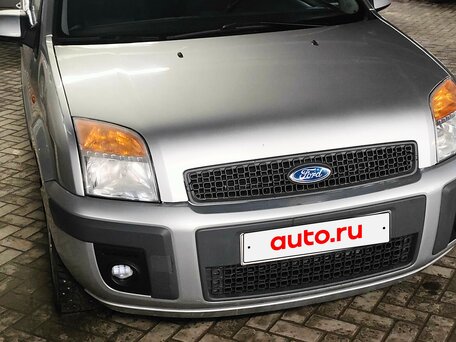 2007 Ford Fusion I Рестайлинг, серебристый, 450000 рублей, вид 2
