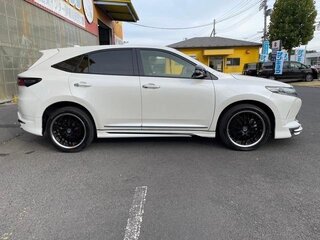 2018 Toyota Harrier III (XU60) Рестайлинг, белый, 2300000 рублей, вид 5