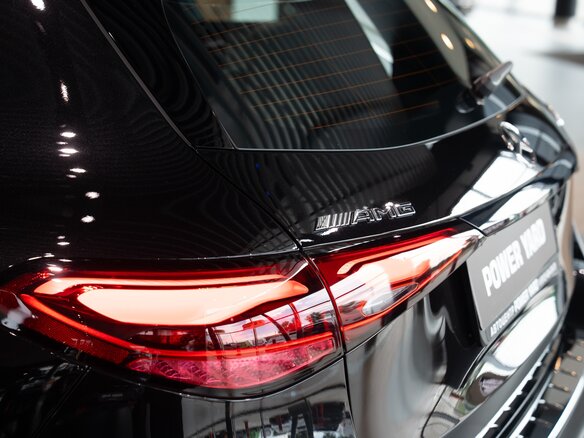 2026 Mercedes-Benz GLC AMG 43 AMG II (X254), чёрный, 9990000 рублей - вид 5