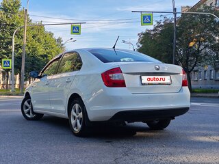 2014 Skoda Rapid I, белый, 930000 рублей, вид 4