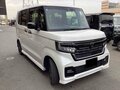 2022 Honda N-BOX II Рестайлинг, белый - вид 2
