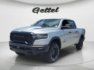 2026 Ram 1500 Crew Cab eTorque V Рестайлинг, серебристый, 6507788 рублей, вид 1