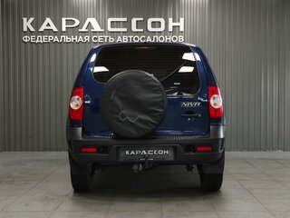 2017 Chevrolet Niva I Рестайлинг, серый, 640000 рублей, вид 4