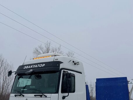 1999 Mercedes-Benz Actros, белый, 4750000 рублей, вид 4