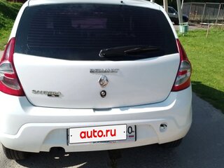 2014 Renault Sandero I, белый, 360000 рублей, вид 4