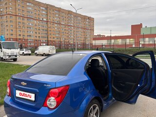 2013 Chevrolet Aveo II, синий, 480000 рублей, вид 4