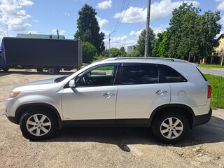 2011 Kia Sorento II, серебристый, 1200000 рублей, вид 4