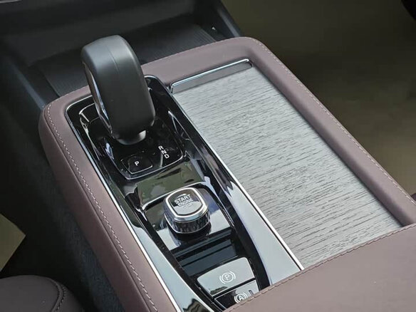 2026 Volvo S90 II Рестайлинг 2, чёрный, 5313379 рублей - вид 12
