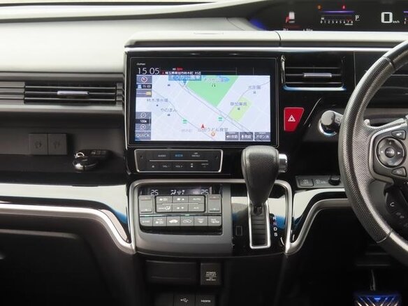 2020 Honda Stepwgn V Рестайлинг, белый - вид 24