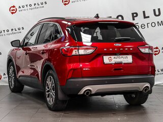 2020 Ford Escape IV, красный, 1869000 рублей, вид 2