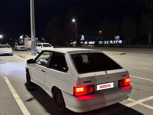 2012 Lada (ВАЗ) 2113, белый, 210000 рублей - вид 2