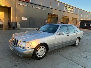 1995 Mercedes-Benz S-Класс 350 III (W140) Рестайлинг, серебристый, 650000 рублей, вид 1