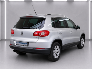 2009 Volkswagen Tiguan I, серебристый, 900000 рублей, вид 4