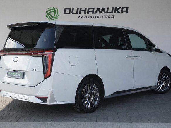 2024 GAC M8, белый, 5965000 рублей - вид 4