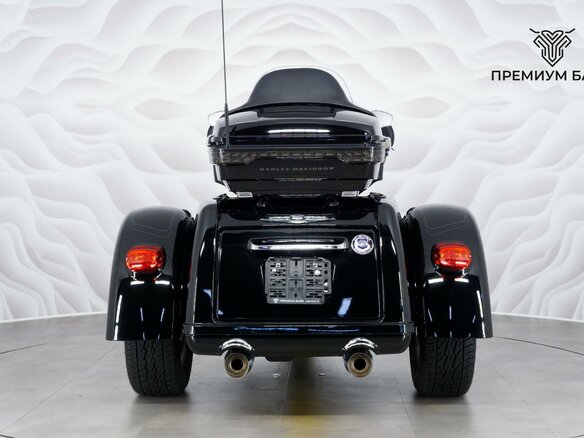 2023 Harley-Davidson Tri Glide, чёрный, 4199000 рублей - вид 6