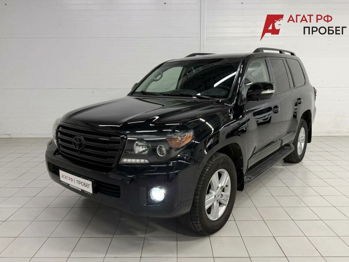 Открыть фотографии: Toyota Land Cruiser 200 Series Рестайлинг 1