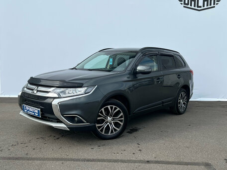 2018 Mitsubishi Outlander III Рестайлинг 2, серый, 1730000 рублей, вид 2