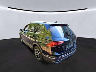 2022 Volkswagen Tiguan Allspace II Рестайлинг, чёрный, 2775000 рублей, вид 4