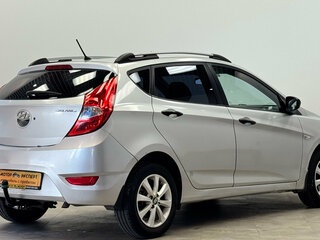 2012 Hyundai Solaris I, серебристый, 470000 рублей, вид 4
