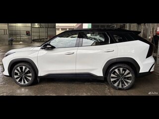 2025 Geely Atlas II, белый, 1750000 рублей, вид 3