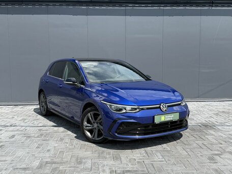 2021 Volkswagen Golf VIII, синий, 2275000 рублей, вид 5