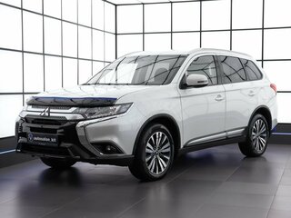 2019 Mitsubishi Outlander III Рестайлинг 3, белый, 2139000 рублей, вид 1