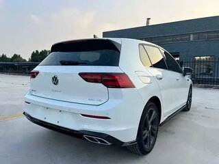 2023 Volkswagen Golf VIII, белый, 1620001 рублей, вид 4