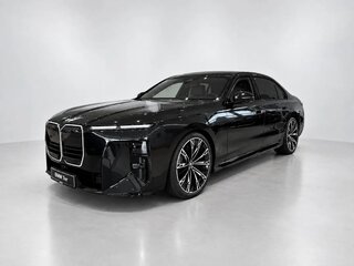 2026 BMW 7 серии 740d xDrive VII (G70) Рестайлинг, чёрный, 17890000 рублей, вид 1