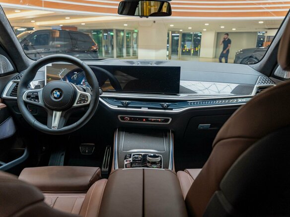 2026 BMW X5 40i IV (G05/G18) Рестайлинг, серый, 15890000 рублей - вид 15