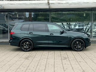 2026 BMW X7 40d I (G07) Рестайлинг, зелёный, 17850000 рублей, вид 3