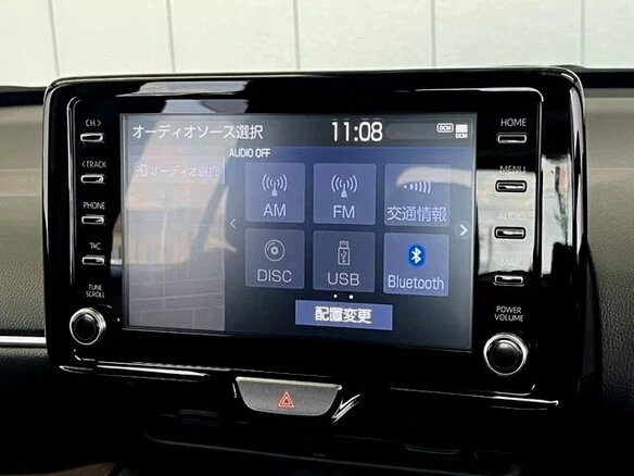 2022 Toyota Yaris Cross I, белый, 1452000 рублей - вид 9