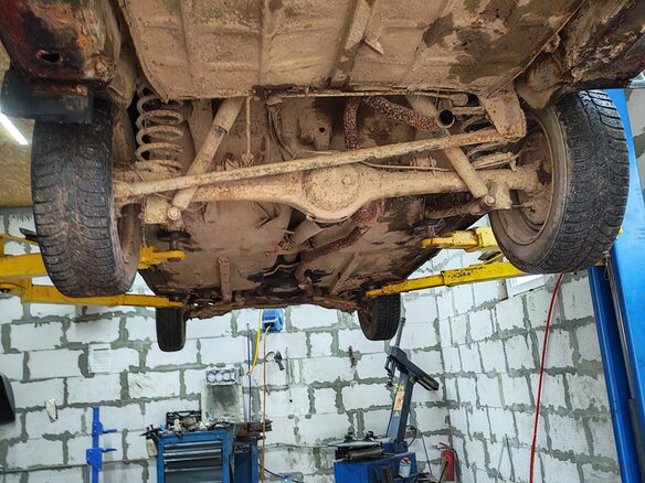 2000 Lada (ВАЗ) 2107, красный, 51000 рублей - вид 8
