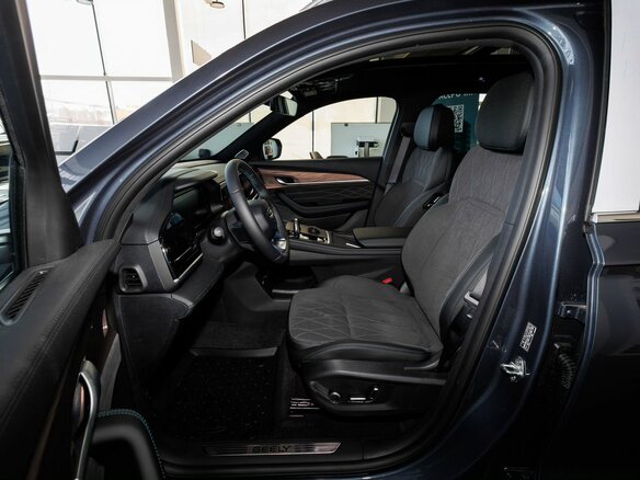 2026 Geely Monjaro I Рестайлинг, серый, 4954990 рублей - вид 8