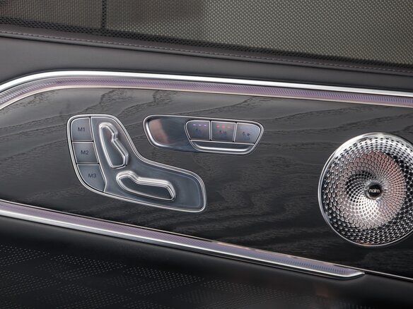 2026 Zeekr 8X 70 kWh, чёрный - вид 19