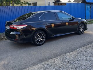 2021 Toyota Camry VIII (XV70) Рестайлинг, чёрный, 2900000 рублей, вид 4