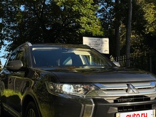 2016 Mitsubishi Outlander III Рестайлинг 2, серый, 1750000 рублей, вид 2