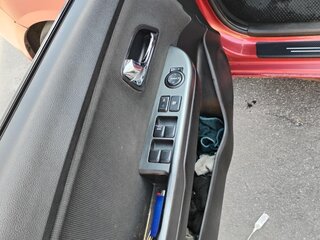 2011 Kia Rio 5-speed III, красный, 390000 рублей, вид 2