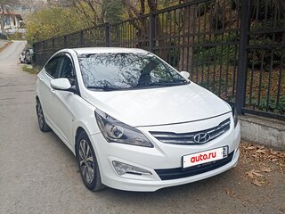 2015 Hyundai Solaris I Рестайлинг, белый, 1050000 рублей, вид 4