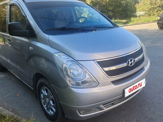 2011 Hyundai Grand Starex I, серый, 920000 рублей, вид 3