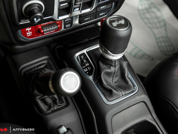 2025 Jeep Wrangler IV (JL) Рестайлинг, серый, 8650000 рублей - вид 14