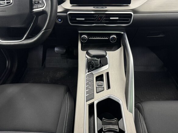 2023 Geely Coolray I, серый, 1699000 рублей - вид 18