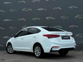 2019 Hyundai Solaris II, белый, 1055600 рублей, вид 4