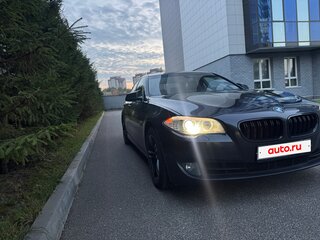 2013 BMW 5 серии 520i VI (F10/F11/F07), серый, 1700000 рублей, вид 3