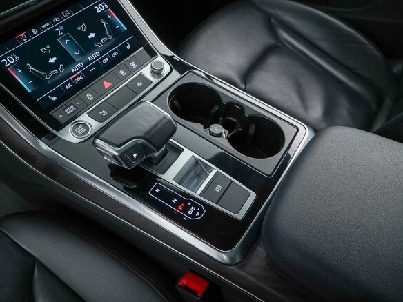 2020 Audi Q7 45 TFSI II (4M) Рестайлинг, серый, 5514690 рублей - вид 17